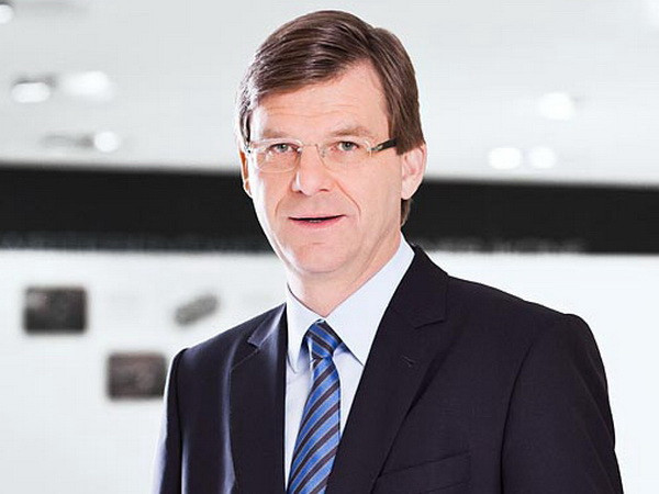 Porsche công bố kế hoạch tăng lực lượng nhân sự lên 24% ảnh 1