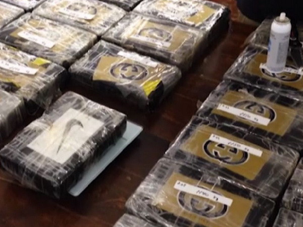 Cảnh sát Tây Ban Nha triệt phá 4 nhóm vận chuyển ma túy ảnh 1