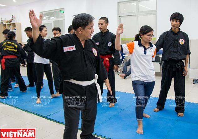 Lớp tự vệ học đường miễn phí với môn võ cổ truyền Việt Nam ảnh 7