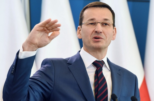 Nghị viện châu Âu ủng hộ các bước trừng phạt chưa từng thấy với Ba Lan ảnh 1