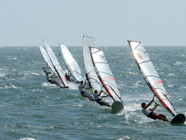 Giải lướt ván buồm quốc tế Việt Nam Fun Cup 2014 ảnh 1