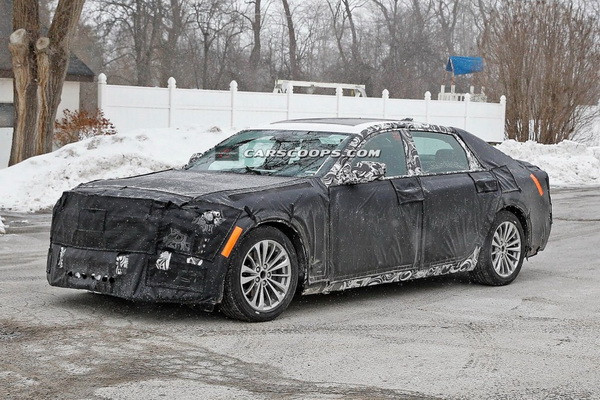 Lộ diện hình ảnh đầu tiên mẫu sedan mới của Cadillac ảnh 1
