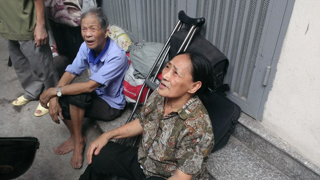 Hà Nội: Cháy dữ dội ở khu vực nhà tạm ven hồ Linh Quang ảnh 2