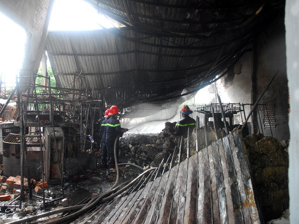 Quảng Ninh: Cháy xưởng gỗ, thiệt hại hàng trăm triệu đồng ảnh 1