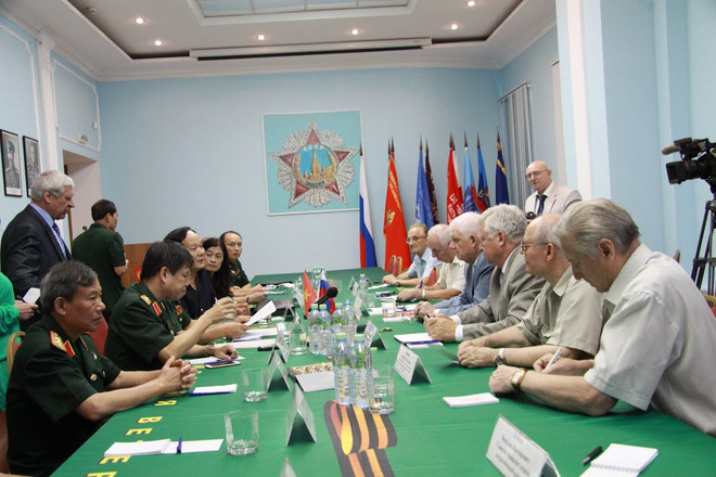 Đoàn đại biểu Hội Cựu chiến binh Việt Nam làm việc tại Nga ảnh 1