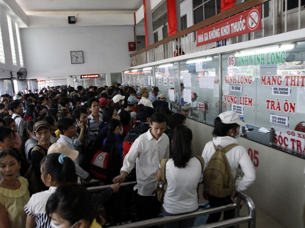 TP.HCM: Cước vận tải sẽ được điều chỉnh giảm theo giá xăng dầu ảnh 1