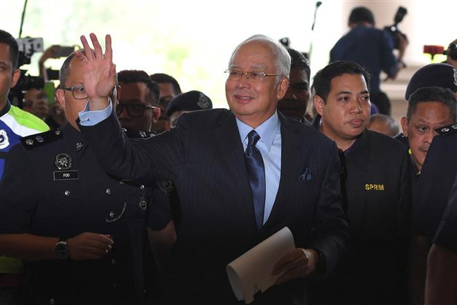 Malaysia có thể triệu tập thêm nhiều người để thẩm vấn về vụ 1MDB ảnh 1