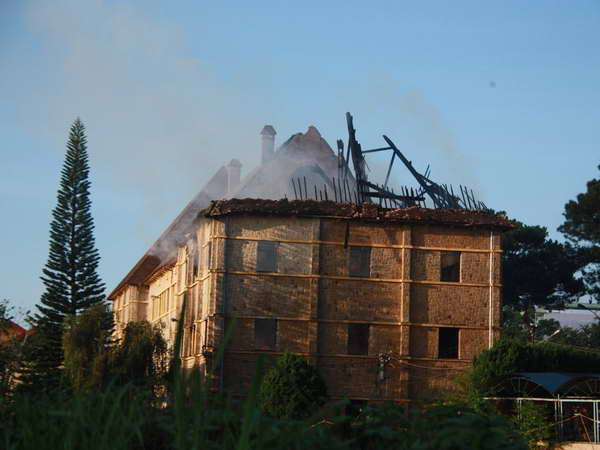 Vụ cháy tại Xí nghiệp Bản đồ Đà Lạt gây thiệt hại 10 tỷ đồng ảnh 1