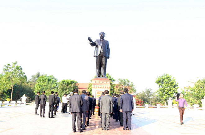 Lào kỷ niệm 95 năm ngày sinh Chủ tịch Caysone Phomvihane ảnh 2