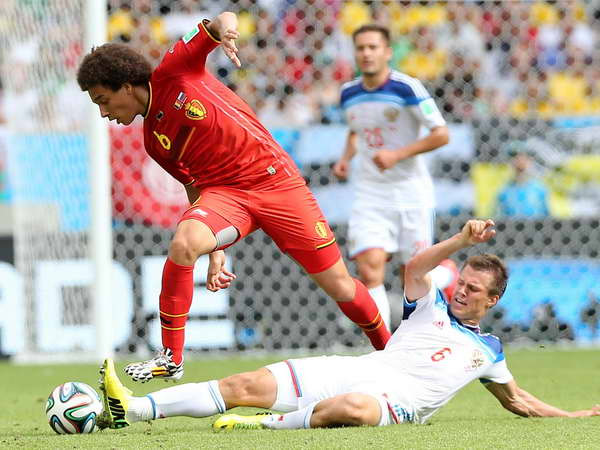 Người mẫu Bỉ sẽ cưới CĐV bất kỳ nếu đội nhà đăng quang ảnh 1