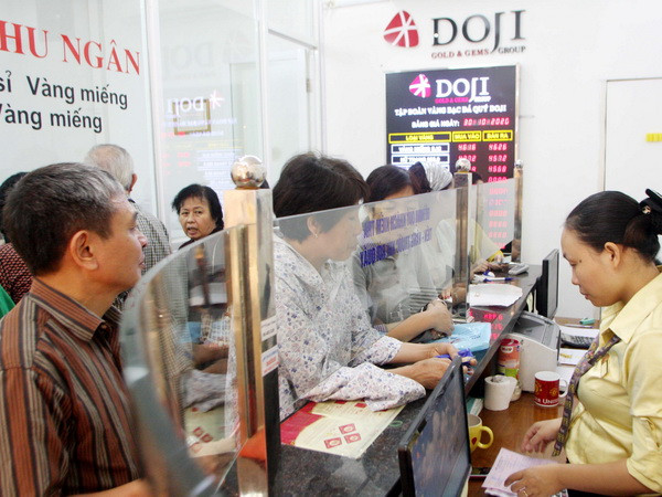 Hà Nội: Sôi động thị trường vàng trong ngày Thần Tài ảnh 1