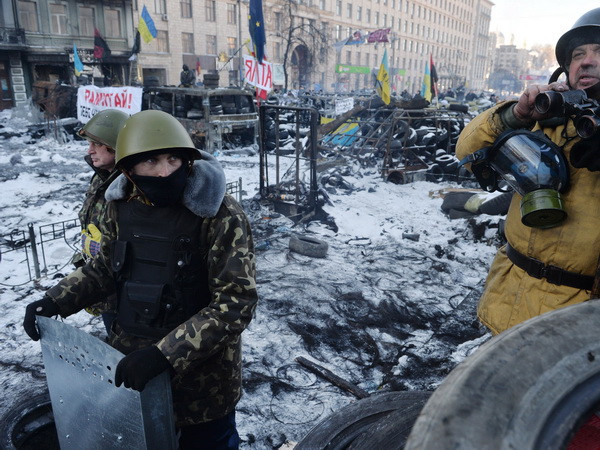 "Ukraine có thể sử dụng quân đội đàn áp biểu tình" ảnh 1