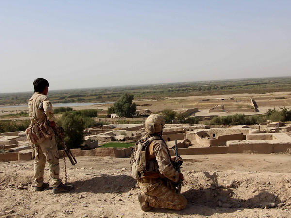 Quân chính phủ Afghanistan đánh bật Taliban, giành lại Kunduz ảnh 1