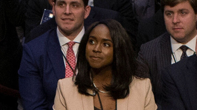 Nữ quan chức da đen cấp cao nhất trong chính quyền Mỹ từ chức ảnh 1