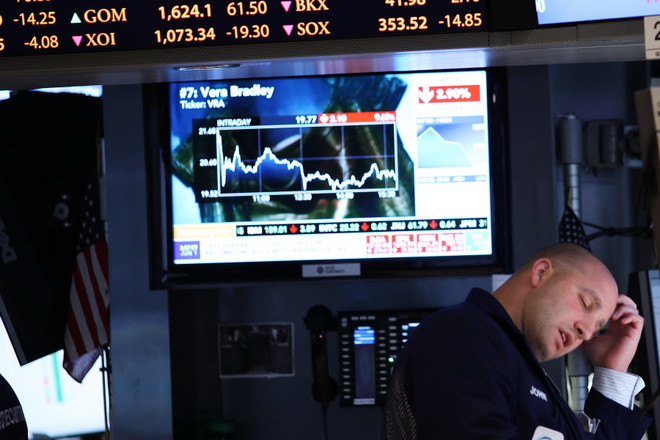 Chứng khoán Mỹ chìm trong sắc đỏ, chỉ số Dow Jones tụt thê thảm ảnh 1