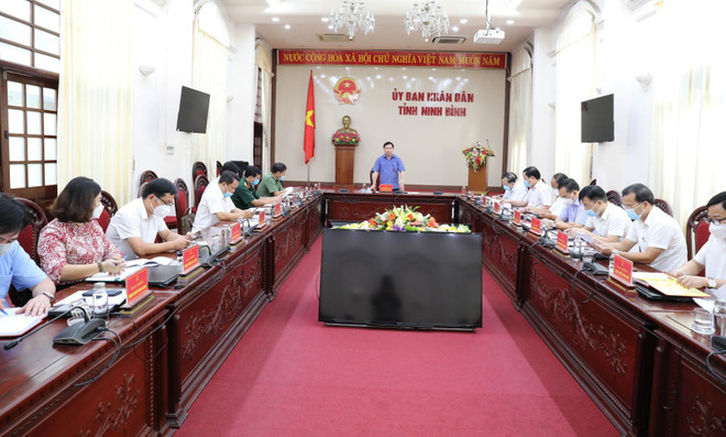 Quang cảnh Hội nghị. (Ảnh: Thùy Dung/TTXVN) Ninh Bình triển khai đón người dân từ một số tỉnh, thành phía Nam ảnh 2
