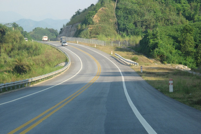 Xuất hiện lún, nứt mặt đường tại dự án cao tốc Thái Nguyên-Chợ Mới ảnh 1