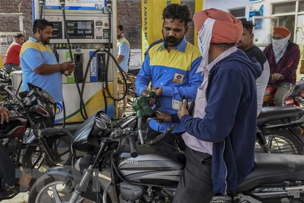 Thị trường châu Á phiên đầu năm 2022: Vàng đi ngang, dầu khởi sắc ảnh 2