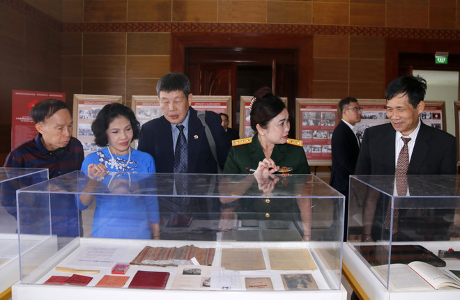Việt Nam-Lào: Những kỷ vật 'kể chuyện' mối quan hệ đặc biệt ảnh 2