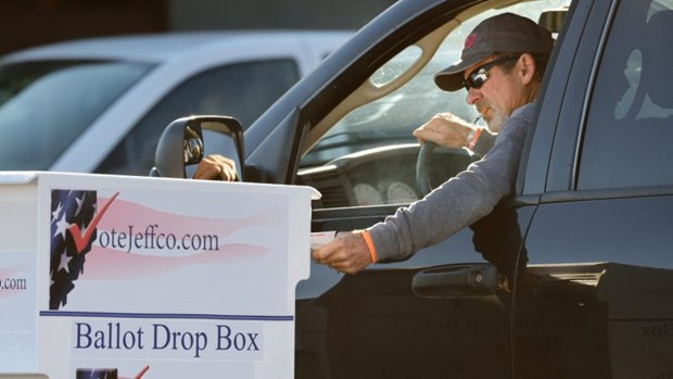 Bầu cử Mỹ 2020: Tổng thống Trump mạnh tay chi cho các dịch vụ pháp lý ảnh 1