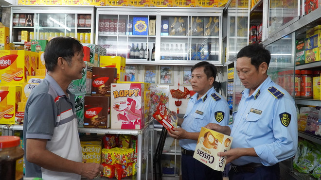 TTXVN_2509 Kien Giang quan ly thi truong.jpg