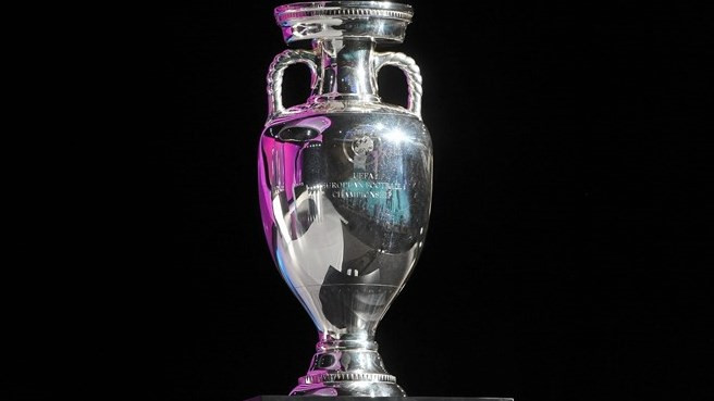 19 thành phố nộp đơn xin đăng cai các trận đấu ở EURO 2020 ảnh 1