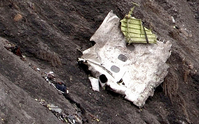 Đức loại trừ khả năng khủng bố ở vụ tai nạn máy bay Germanwings ảnh 1