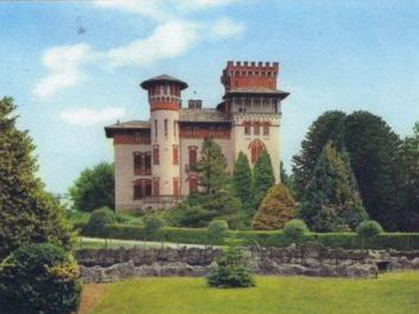 Tỷ phú Nga đổ xô mua các lâu đài cổ Italy do đồng euro yếu ảnh 1