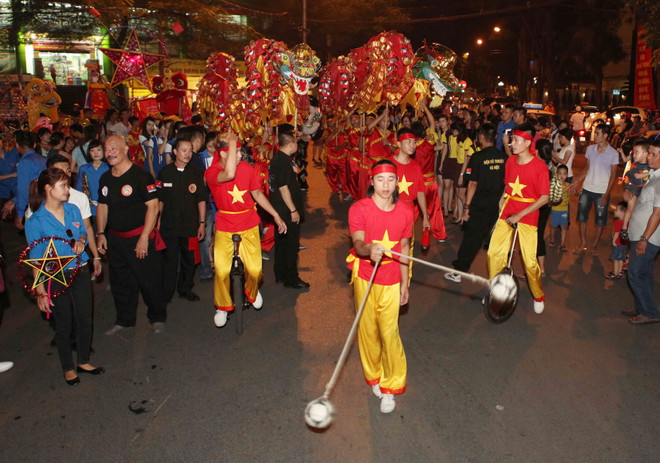 Tưng bừng khai mạc Lễ hội Trung Thu phố cổ Hà Nội 2015 ảnh 1