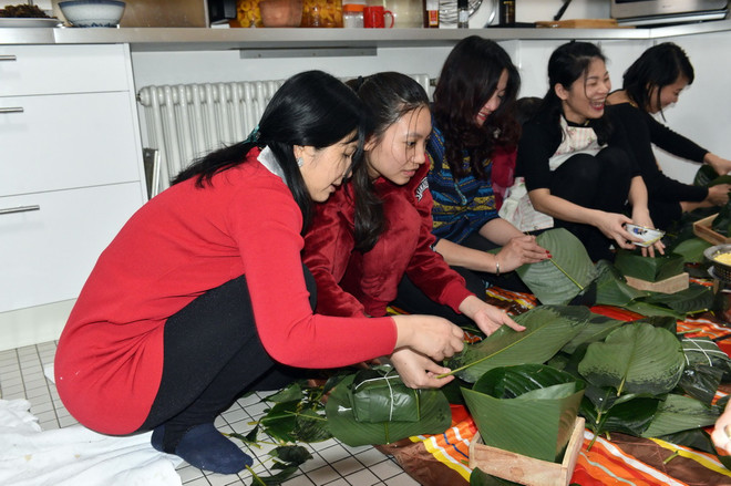 Các cô dâu Việt tại Bắc Kinh hân hoan đón Tết Đinh Dậu ảnh 3