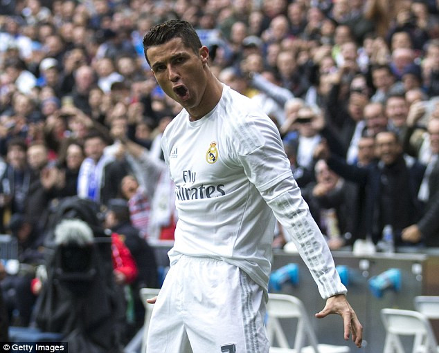 Chuyển nhượng 26/5: Mục tiêu số 1 của Mourinho, Ibra làm khó M.U ảnh 1