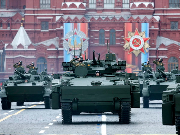 Nga trình diễn nhiều khí tài quân sự có thể hoạt động tại Bắc Cực ảnh 1