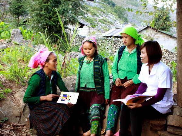 Phó Chủ tịch Quốc hội tiếp đoàn các dân tộc thiểu số Hà Giang ảnh 1