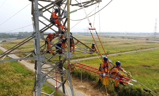 Tập đoàn Điện lực Việt Nam: Cơ bản cung cấp đủ điện trong năm 2021 ảnh 1