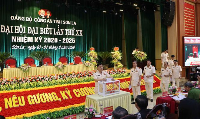 Xây dựng lực lượng Công an Sơn La vững mạnh toàn diện ảnh 1