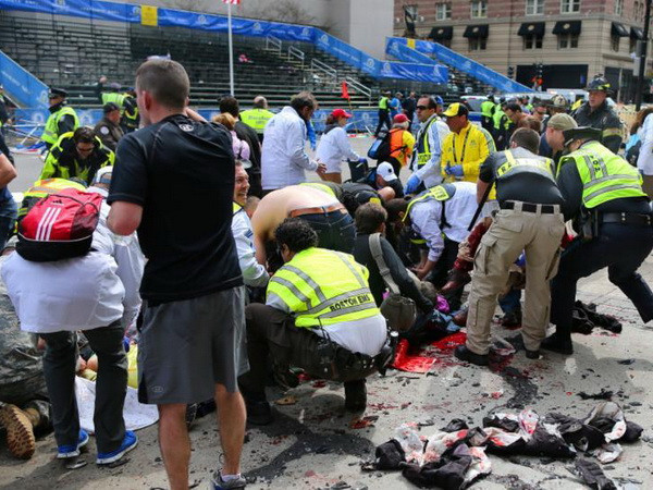 Chị thủ phạm vụ đánh bom Boston bị bắt do đe dọa ném bom ảnh 1