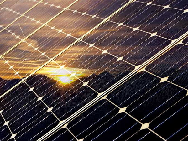 Nhật Bản: Tận dụng cả sân bay cũ để lắp đặt pin Mặt Trời ảnh 1