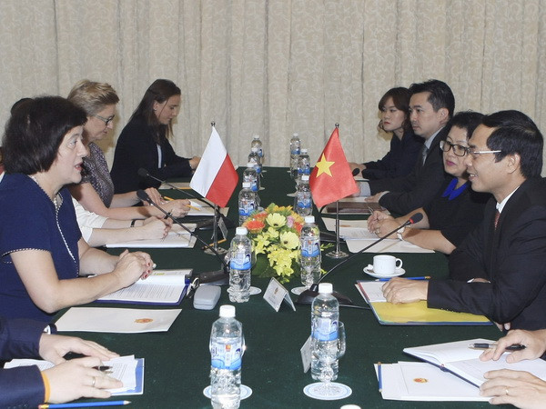 Thứ trưởng Ngoại giao Ba Lan Joanna Wronecka thăm Việt Nam ảnh 1