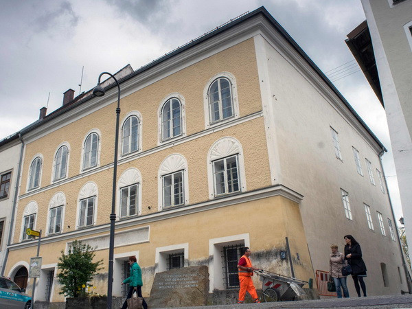 Áo sẽ phá hủy ngôi nhà là nơi chào đời của trùm Phátxít Adolf Hitler ảnh 1