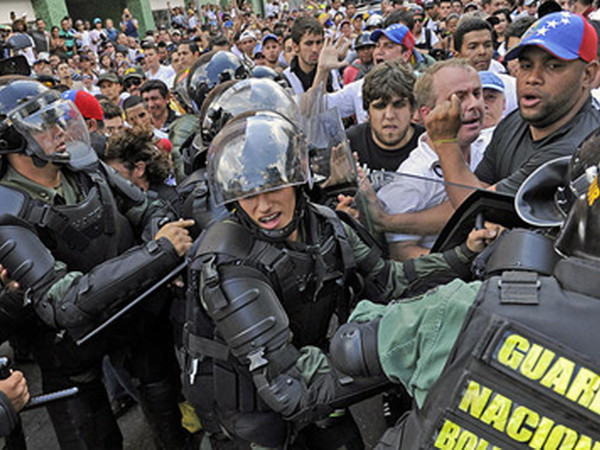 Thượng viện Mỹ duyệt dự luật trừng phạt giới chức Venezuela ảnh 1