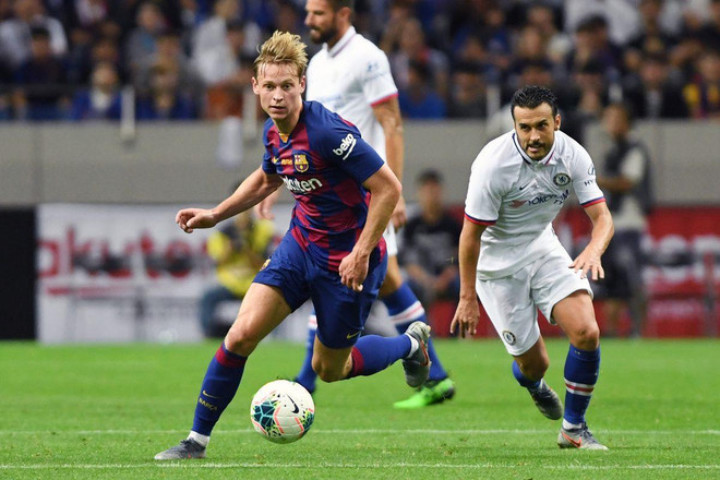 Frenkie de Jong có trận ra mắt ấn tượng trong màu áo Barcelona. (Nguồn: Barca Blaugranes) Màn trình diễn của Griezmann, De Jong and Neto trong màu áo Barca ảnh 1