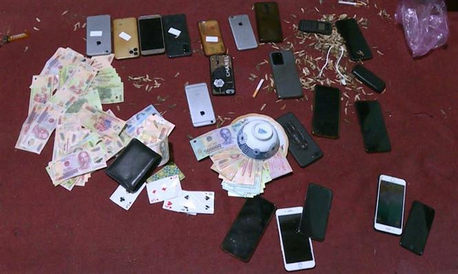 Hà Nội: Triệt phá đường dây đánh bạc dưới hình thức cá độ bóng đá ảnh 1