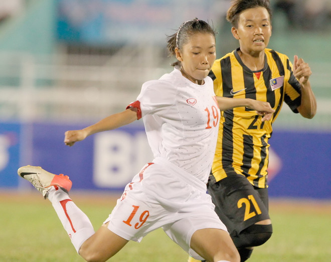 Đánh bại Malaysia 7-0, tuyển Việt Nam đặt 1 chân vào bán kết ảnh 1