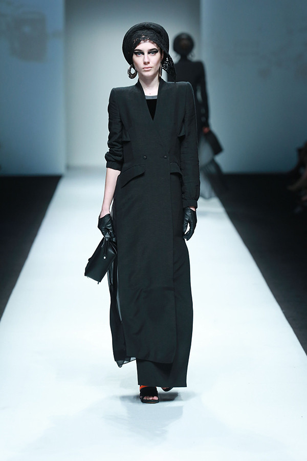 Áo tứ thân và nón quai thao lên sàn diễn thời trang Thượng Hải ảnh 6