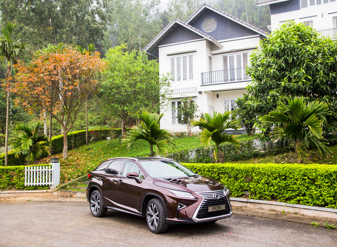 9 lý do khiến mẫu Lexus RX 350 luôn trong tình trạng “cháy hàng” ảnh 2