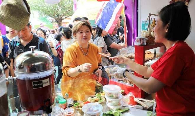 Gian hàng Việt Nam hút khách tại Hội chợ ẩm thực Hong Kong 2018 ảnh 3