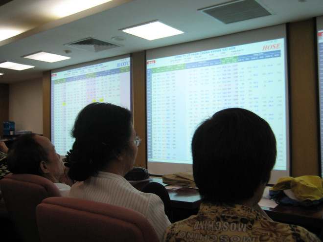 Nhà đầu tư tháo chạy khiến VN-Index mất 116 điểm sau 6 phiên đỏ sàn ảnh 1