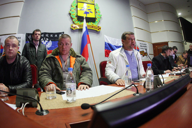 [Photo] Donetsk tuyên bố lập nước Cộng hòa Nhân dân ảnh 4