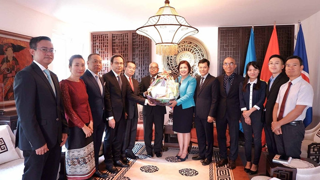 Vun đắp quan hệ hữu nghị giữa hai Phái đoàn Việt Nam-Lào tại Geneva ảnh 1