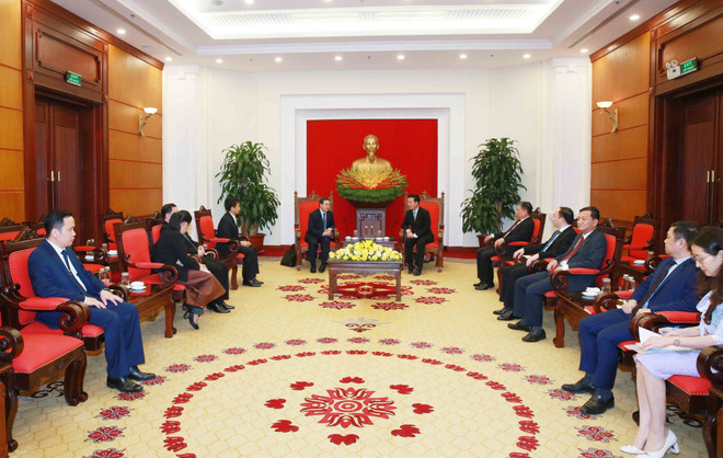 Bảo vệ, vun đắp mối quan hệ Việt Nam-Lào ngày càng phát triển ảnh 1